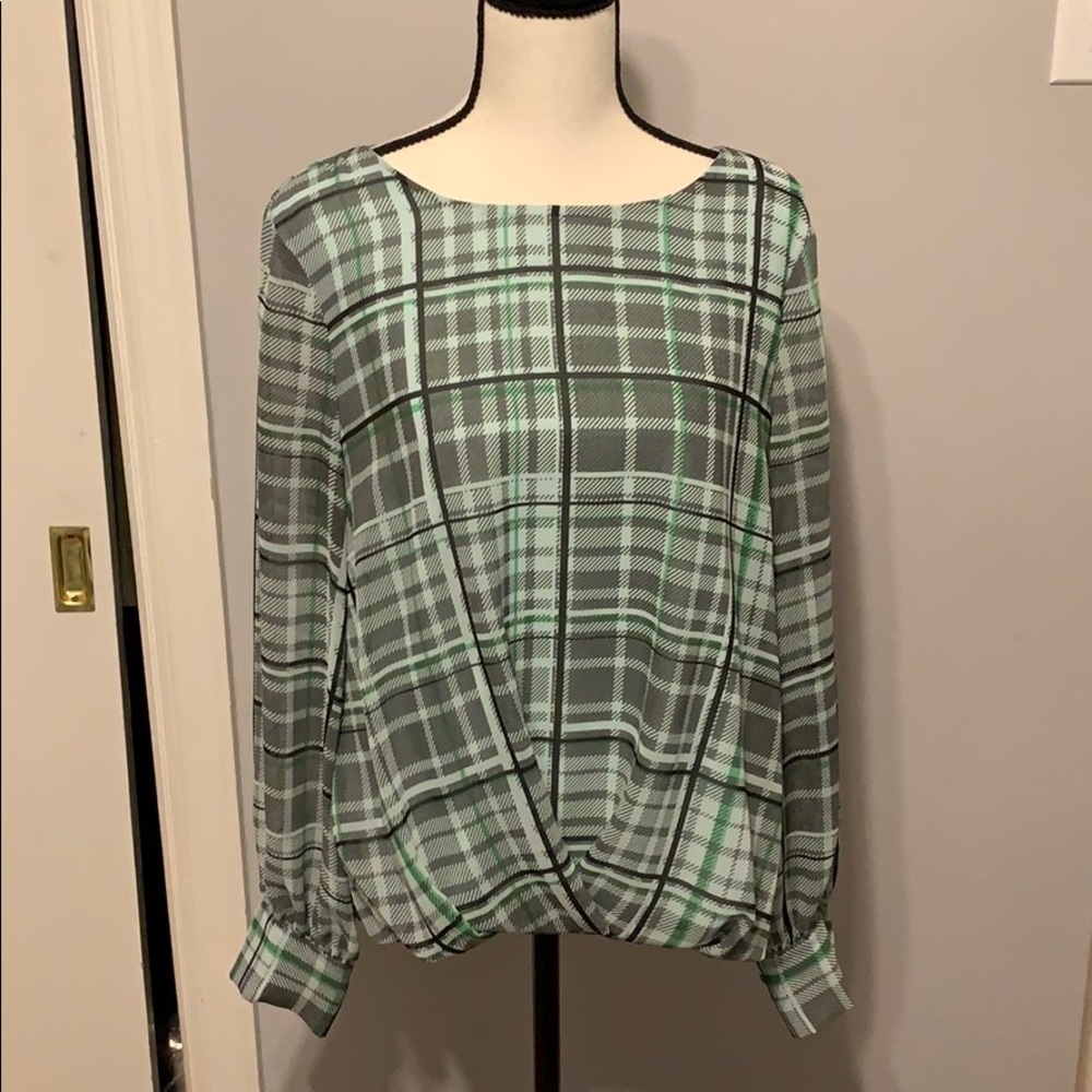 New Vince  Camuto Blouse